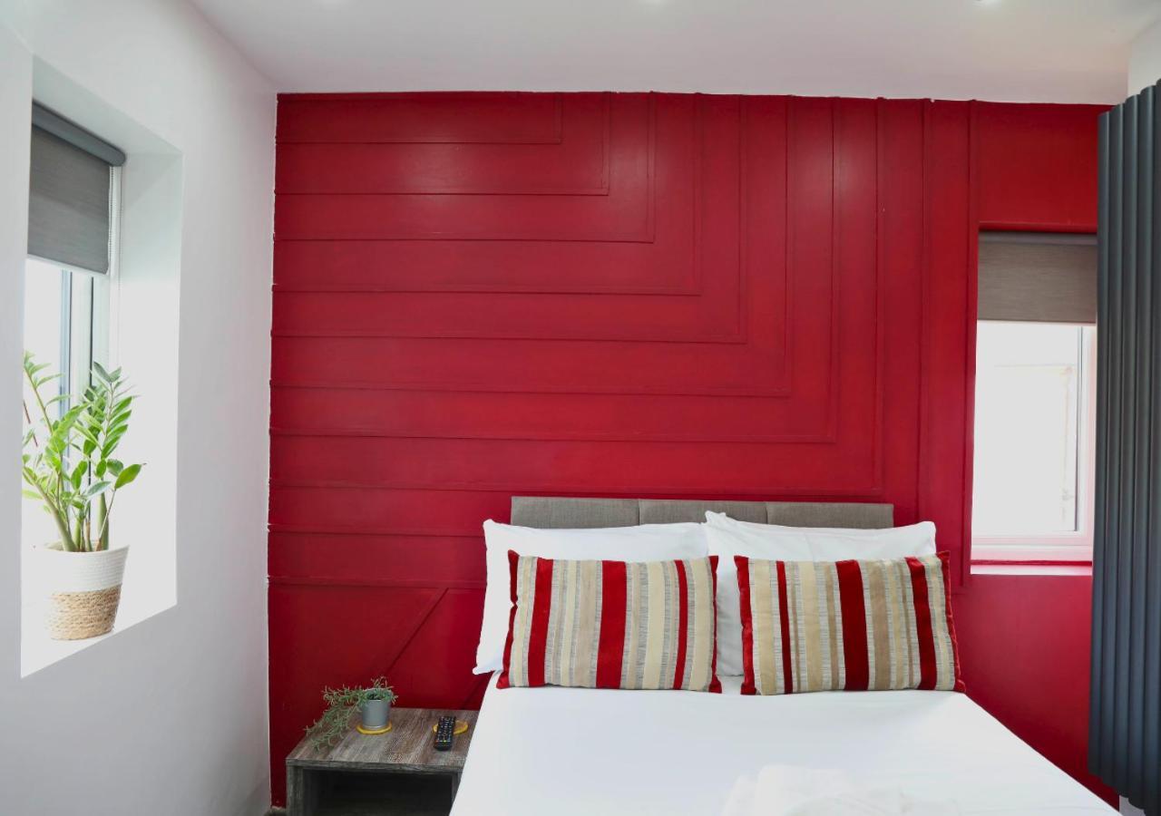 Cb Stays - Private Rooms With Ensuite And Kitchenette In Peterborough Eksteriør billede