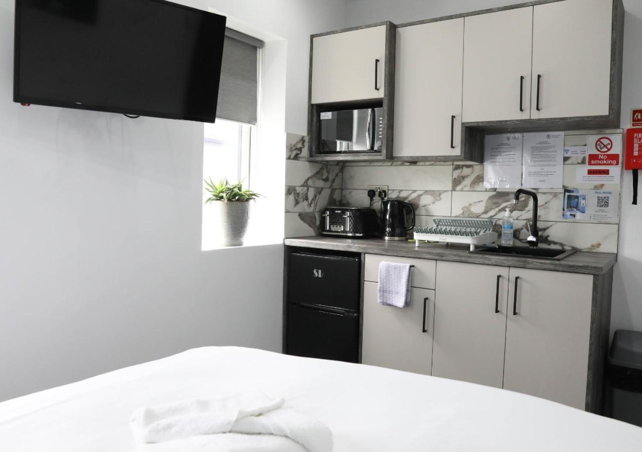 Cb Stays - Private Rooms With Ensuite And Kitchenette In Peterborough Eksteriør billede