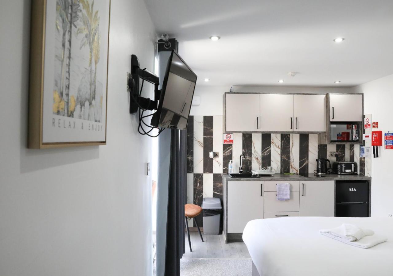 Cb Stays - Private Rooms With Ensuite And Kitchenette In Peterborough Eksteriør billede