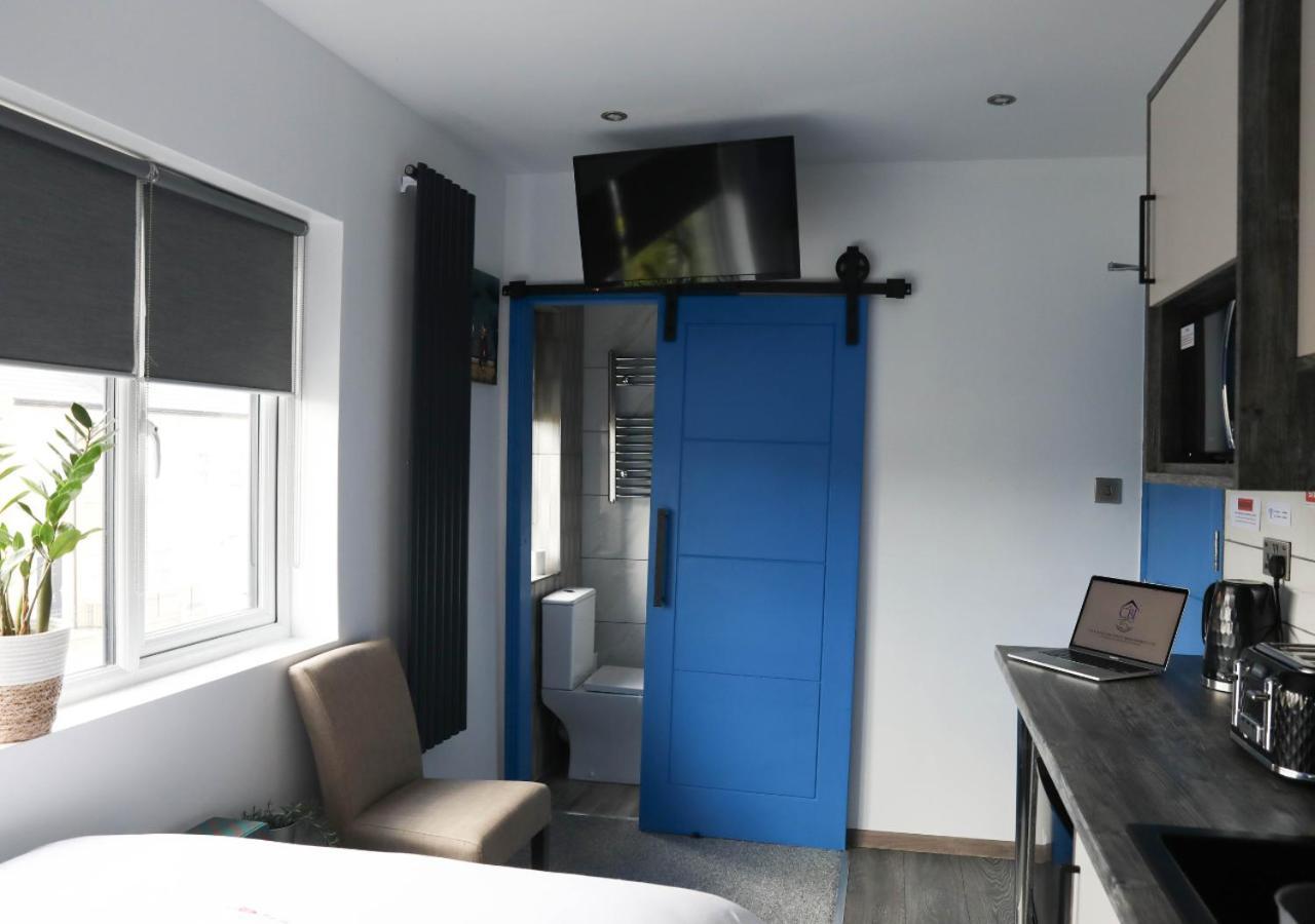 Cb Stays - Private Rooms With Ensuite And Kitchenette In Peterborough Eksteriør billede